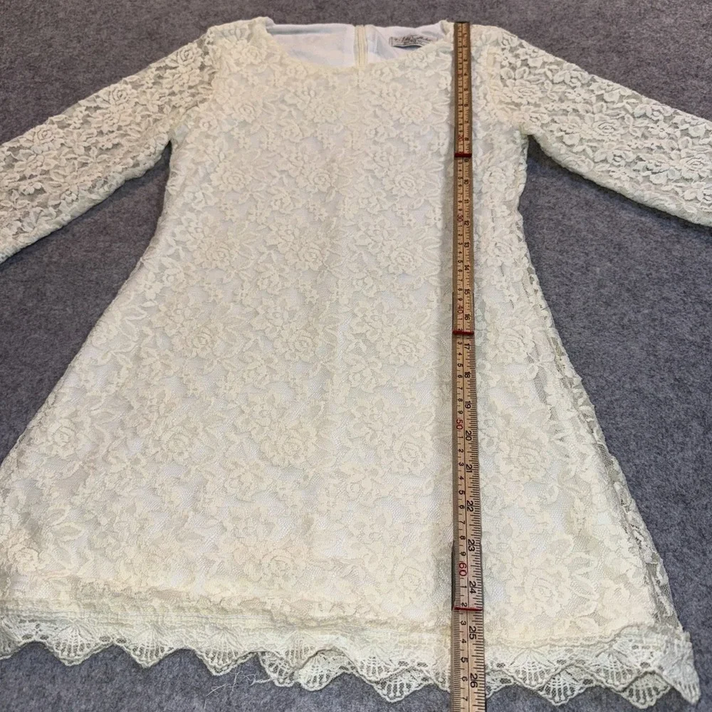 D. Liles Collection Floral Lace Dress 8/10 Ivory‎ Scalloped Hem Long Sleeve